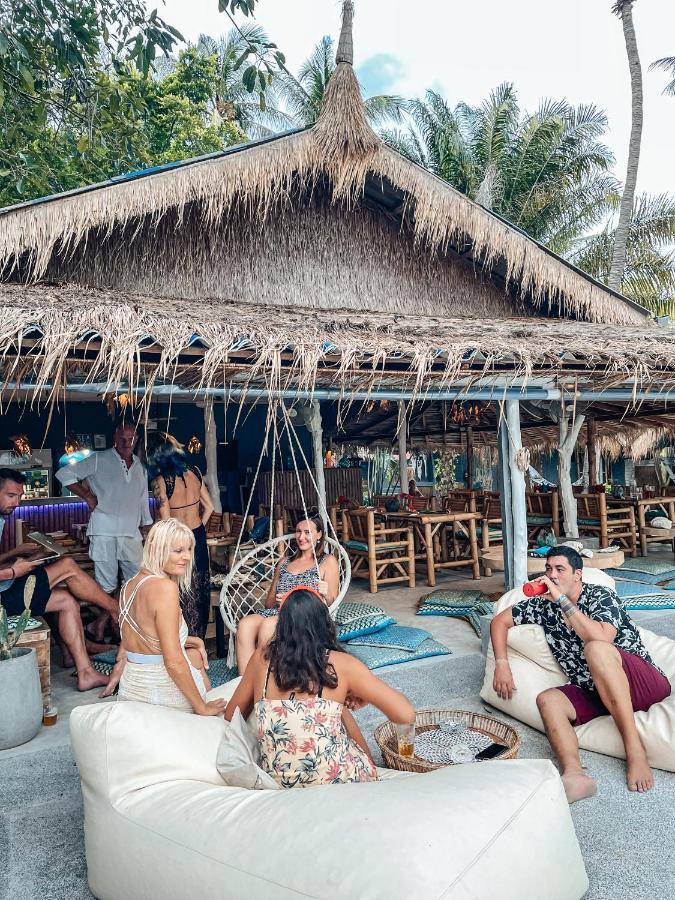 Sea Love Beach Bar & Bungalows Baan Tai Exterior photo