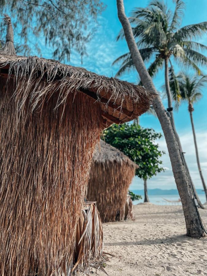 Sea Love Beach Bar & Bungalows Baan Tai Exterior photo