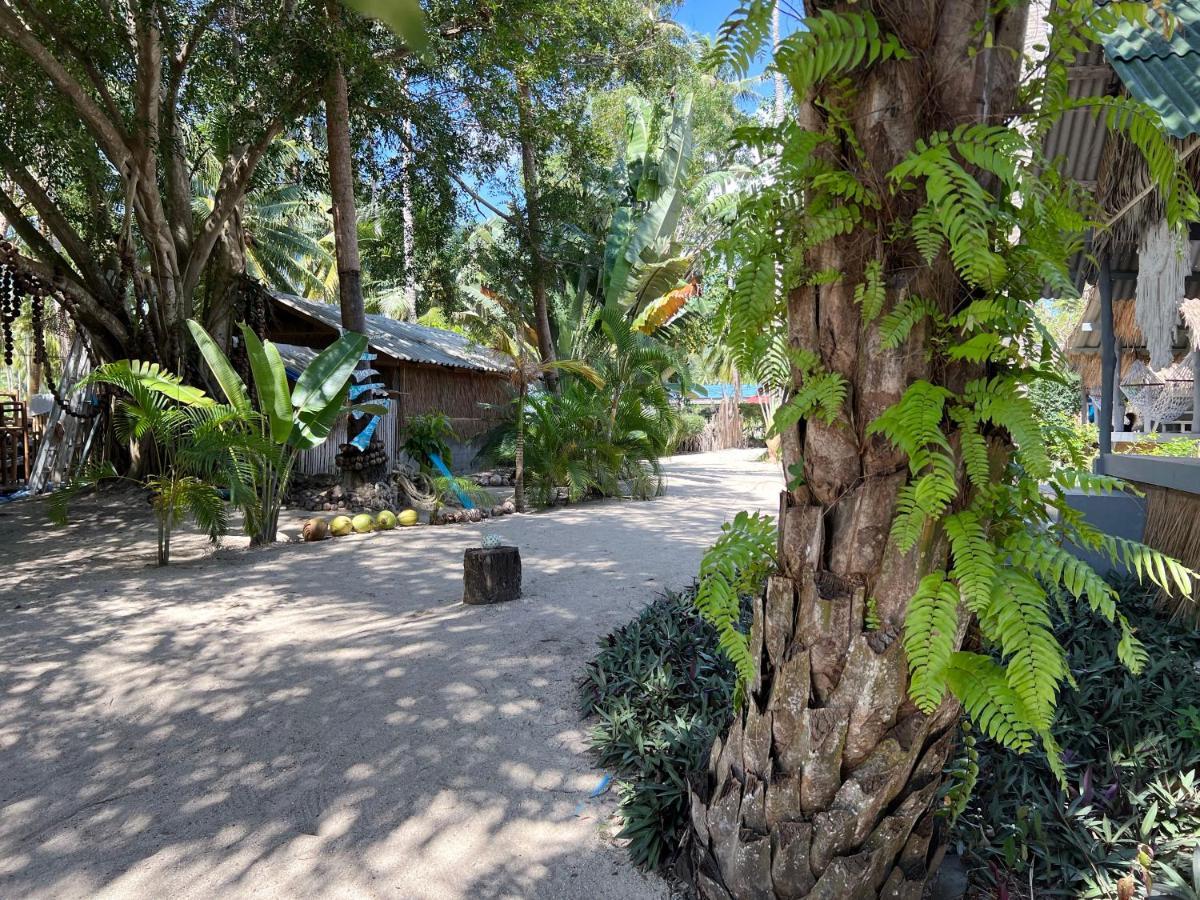 Sea Love Beach Bar & Bungalows Baan Tai Exterior photo